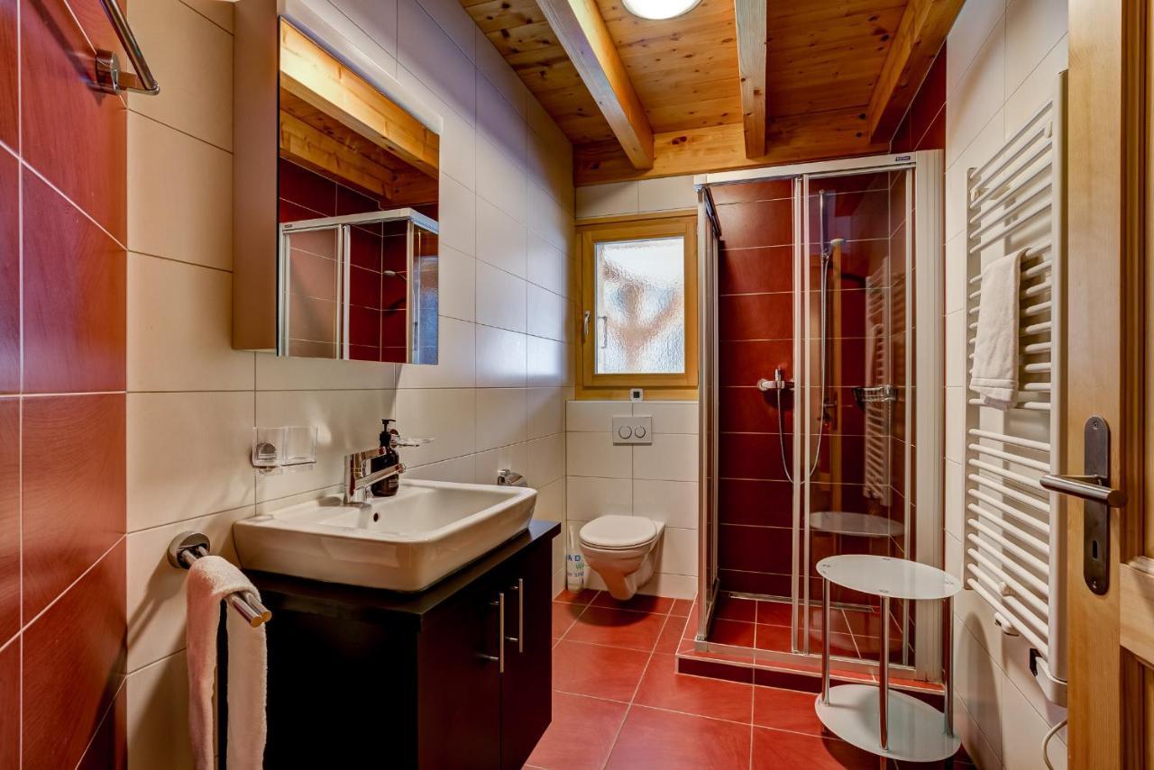 Chalet Flocon De Neige - Jacuzzi - Sauna La Tzoumaz Exteriör bild