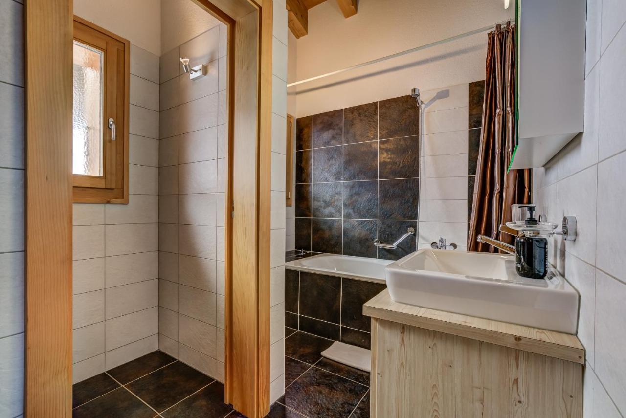 Chalet Flocon De Neige - Jacuzzi - Sauna La Tzoumaz Exteriör bild