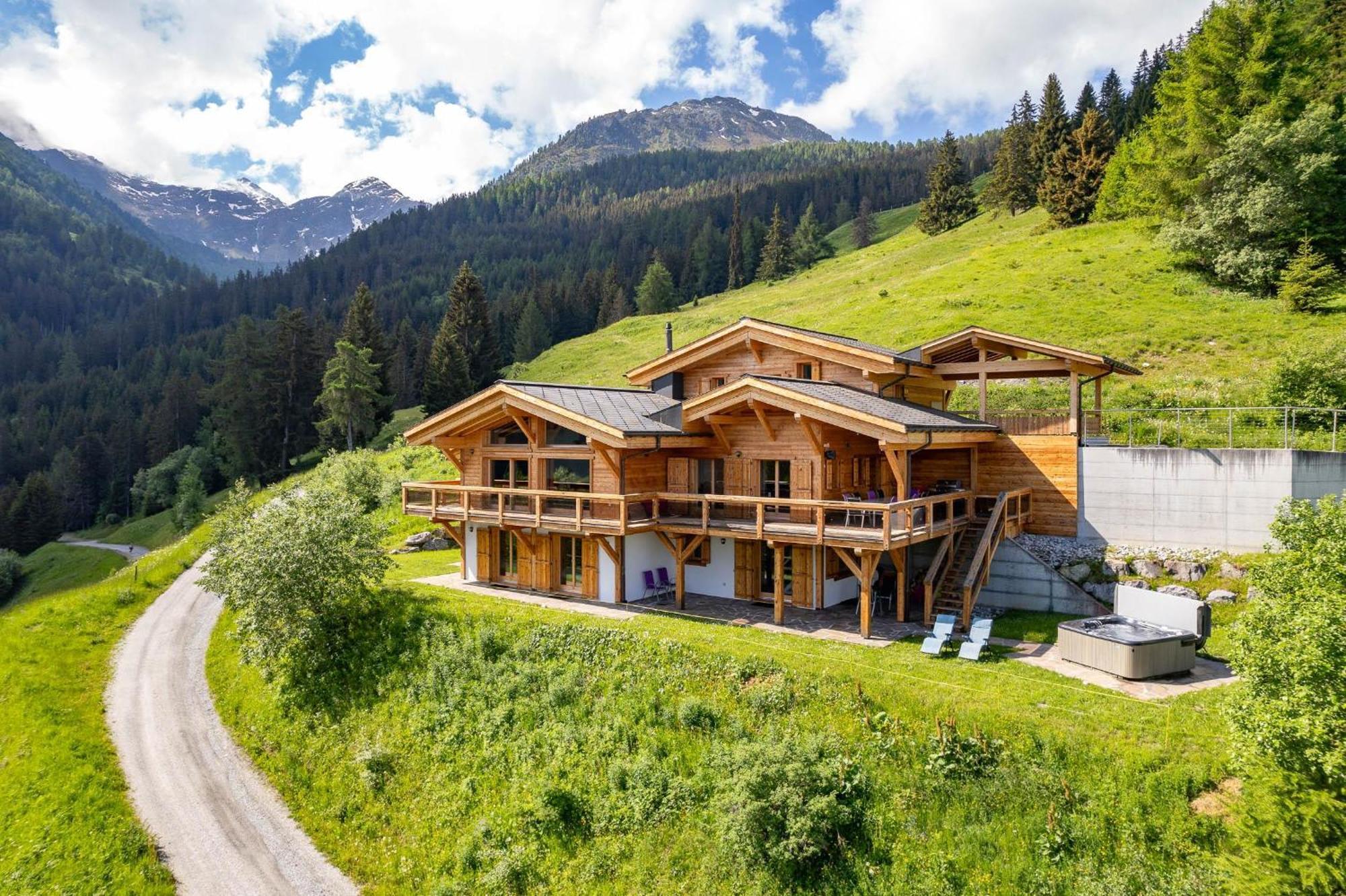 Chalet Flocon De Neige - Jacuzzi - Sauna La Tzoumaz Exteriör bild